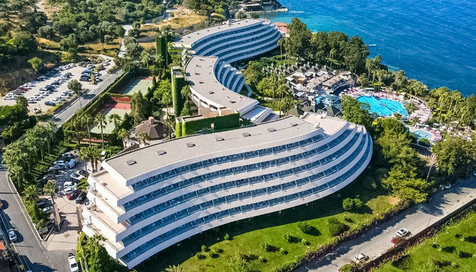 هتل گرند بلو اسکای اینترنشنال کوش آداسی